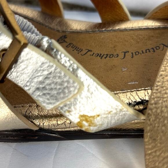 Sofft Metallic Strappy Buckle Sandals Women’s Size 8 - Picture 7 of 7